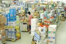ホームセンターの店内写真